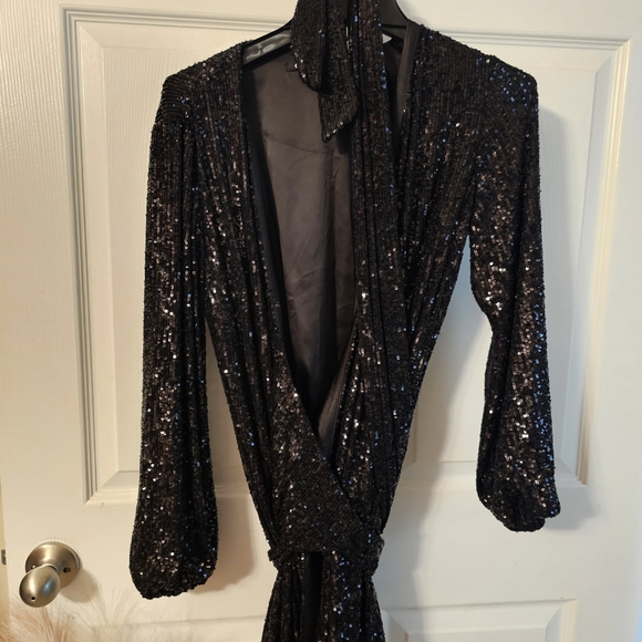 gianni bini black sequin dress NWT Gianni Bini Black and Silver Sequin Dress